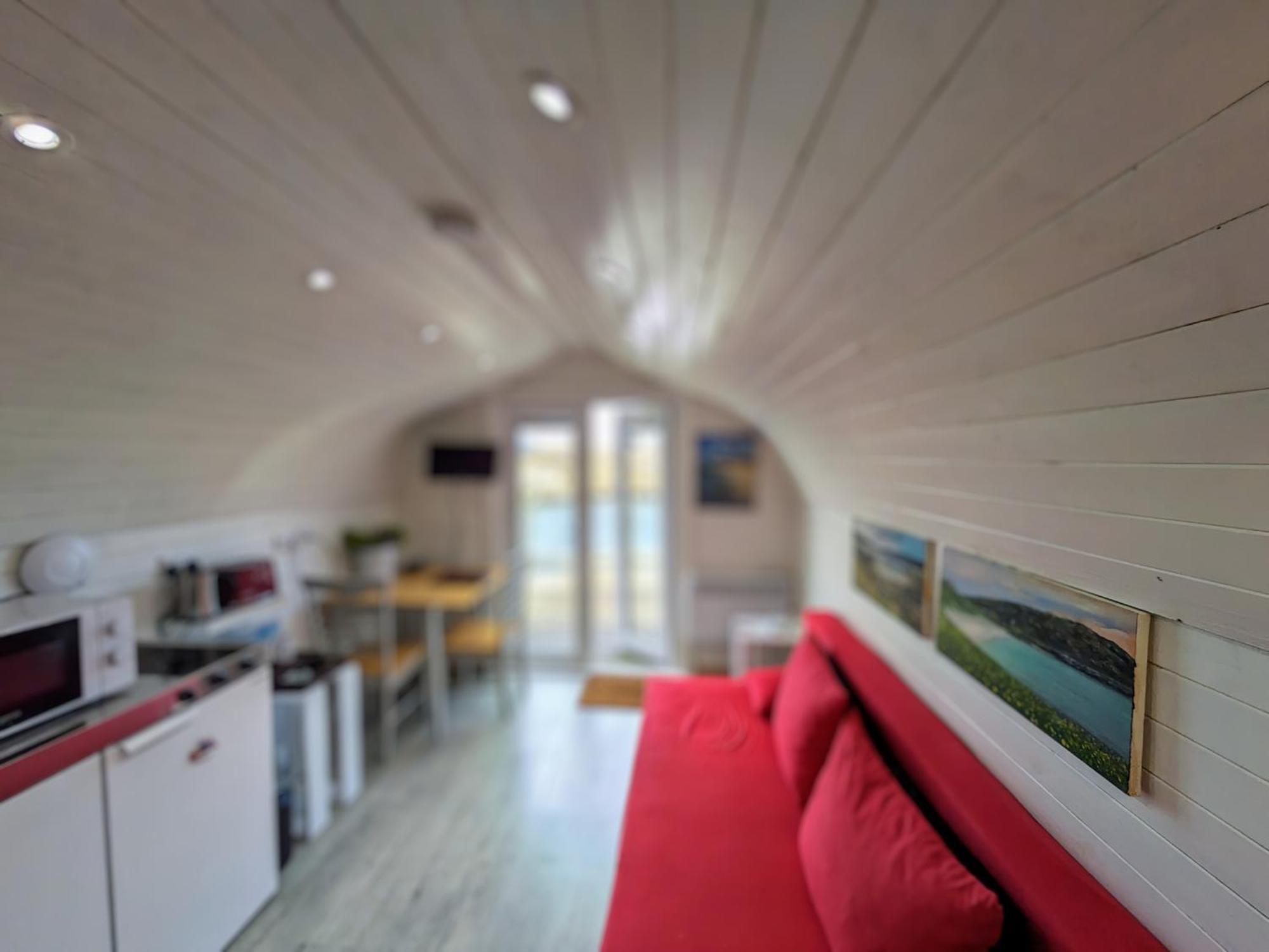Glamping Pod For 2 Pod Beag Na Haun Eriskay Villa Exterior photo